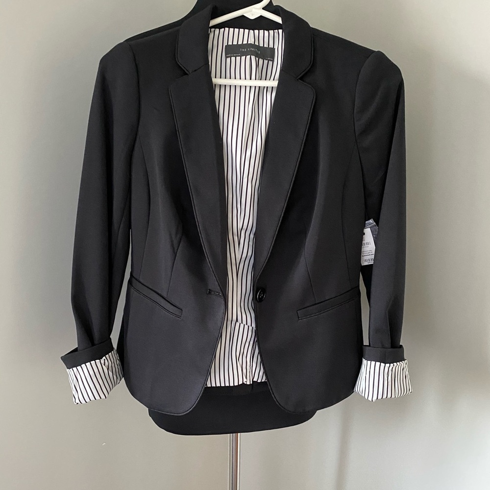 NWT Black Blazer